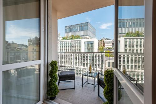 StayEasy Big panoramic apartment - Central Station