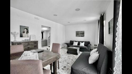 Imagen de la galería de Donna Elena by Armerina Sicily Apartments, en Piazza Armerina