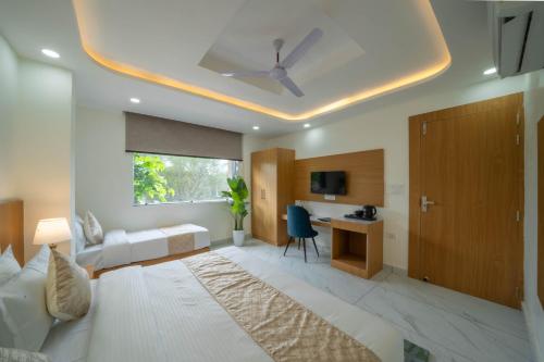 Μια τηλεόραση ή/και κέντρο ψυχαγωγίας στο Perfectstayz Premium Krishna Abode