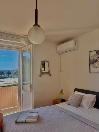 Dinka Old Town Apartment with sea view