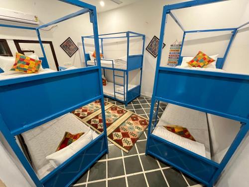 Postel nebo postele na pokoji v ubytování Hachi Hostel Jaisalmer