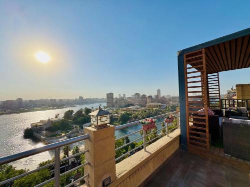 روف 3 غرف بإطلاله كاملة علي النيل