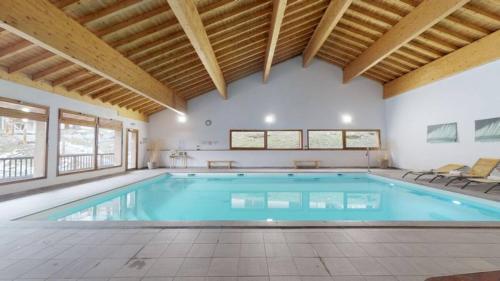 Πισίνα στο ή κοντά στο Orelle 3 Vallées - Studio 4 personnes