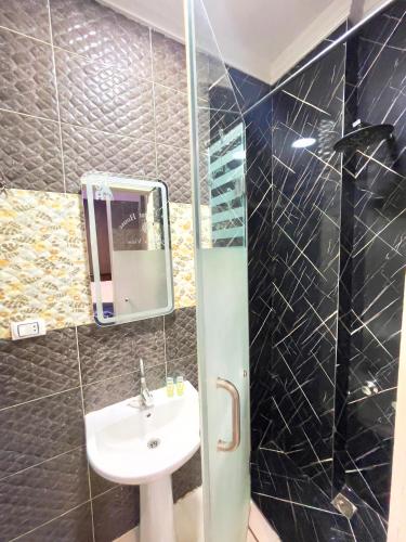 Un baño de Osman Guest House Pyramids