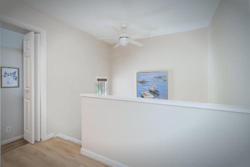 Gambar di galeri bagi Cozy 4BR Condo - Pool Access Near Ski & Lake di Conway