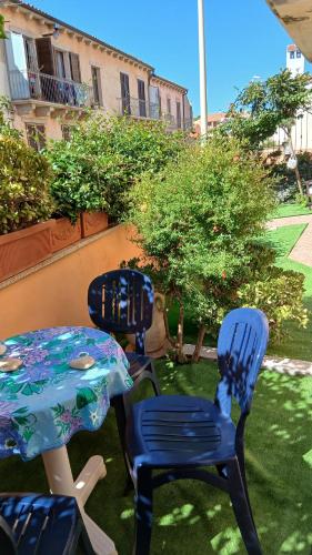 Galería fotográfica de CENTRAL ROOM with private bathroom, no smoking en Palau