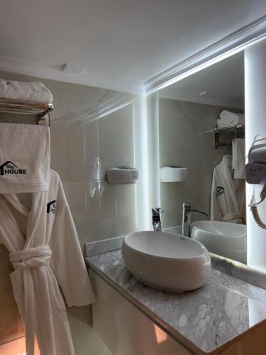 Koupelna v ubytování إقامة جبل هبري حي السلام إفران