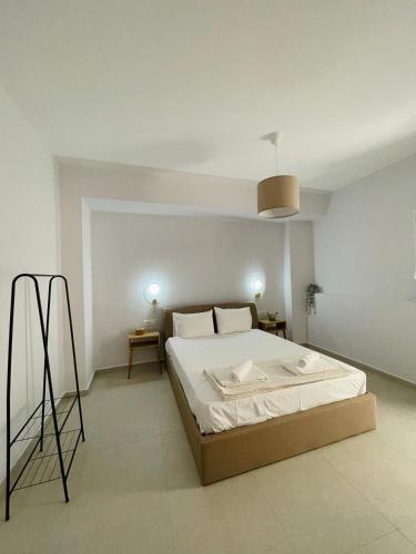 Dahlia Apartment