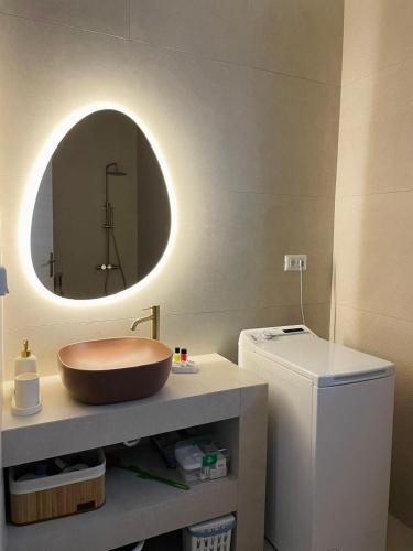 Dahlia Apartment