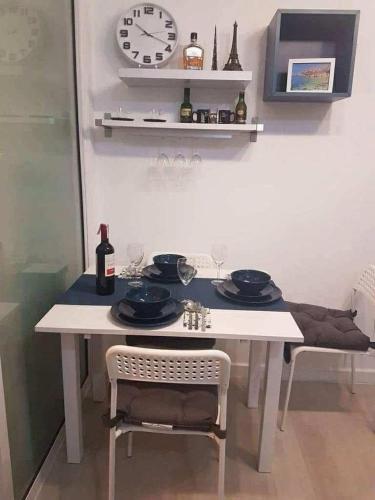 Dapur atau dapur kecil di Azure staycation by Deluxe Enclave