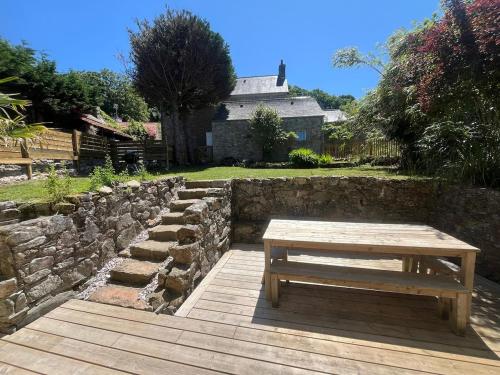 En have udenfor La maison du Lavoir