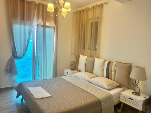 Ένα ή περισσότερα κρεβάτια σε δωμάτιο στο Lux Apartments Krasici