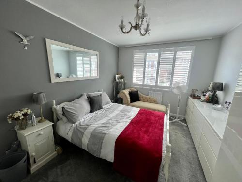 CENTRAL HOVE Large 2 bedroom Private residence with PARKING & BEACH HUT photo 7