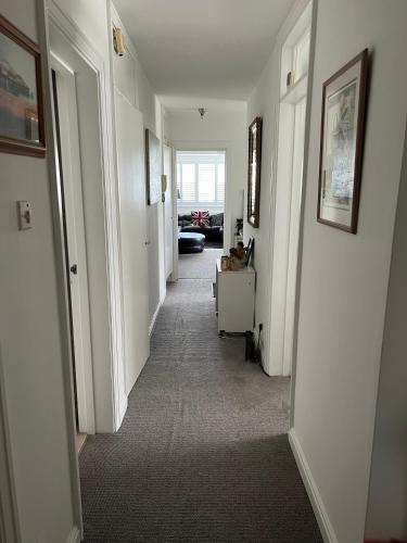 CENTRAL HOVE Large 2 bedroom Private residence with PARKING & BEACH HUT photo 12