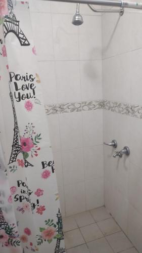 Un baño de Valle del Sol