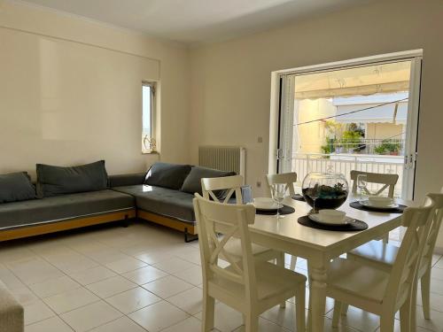 Premium Apartment 2 Bedroom in Marousi