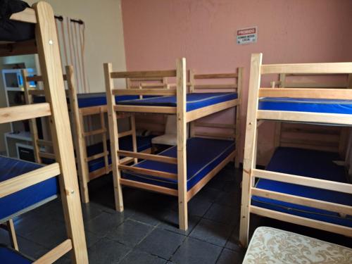 Palanda nebo palandy na pokoji v ubytování Chácara Cláudio e Dell