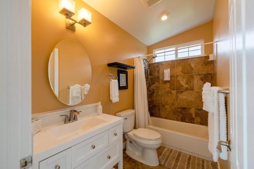 Ένα μπάνιο στο Tropical Retreat GuestHouse