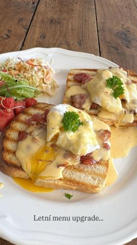 Makanan di atau berdekatan penginapan & sarapan