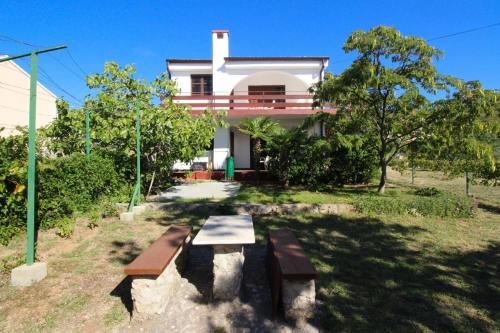 Apartments with parking space Punat, Krk - 24860
