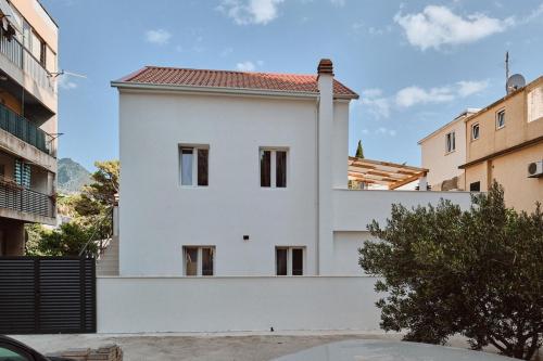 Apartments by the sea Omis - 24878
