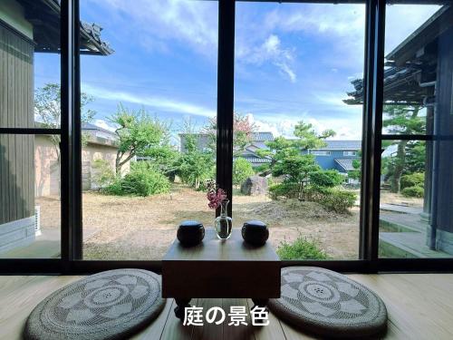 ゲストハウスの近くで見られる自然の景観