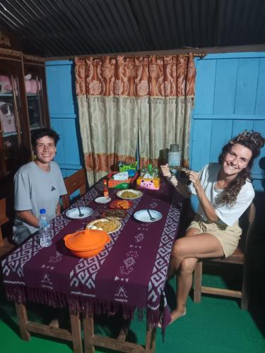 Tetamu yang menginap di Bajo Komodo Homestay