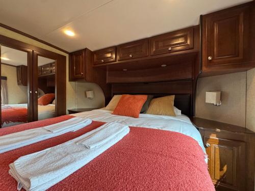 Fotografie z fotogalerie ubytování Prairie Junction Resort - Furnished RV Apartments v destinaci Stettler
