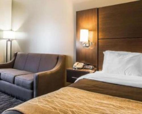 Ένα ή περισσότερα κρεβάτια σε δωμάτιο στο Quality Inn Dayton North - Vandalia