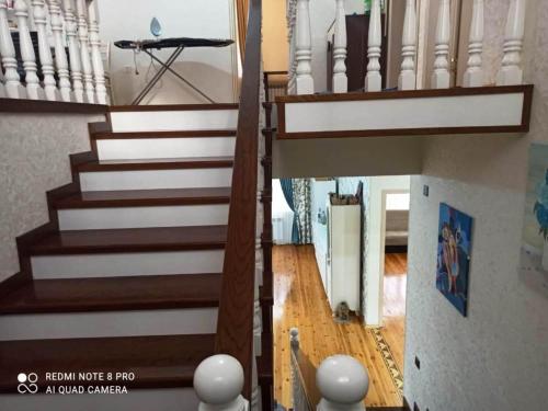 Gambar di galeri bagi A two-storey cozy house with a pool di Baku