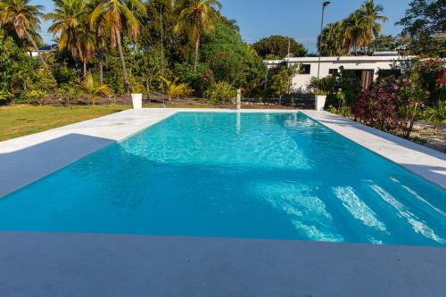 Бассейн в LAS PALMAS 2 VILLA 20 personnes pool или поблизости