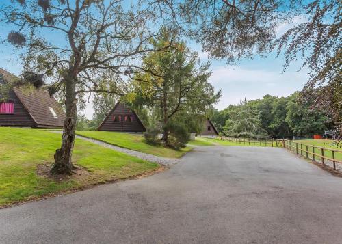 Κήπος έξω από το Delny Highland Lodges