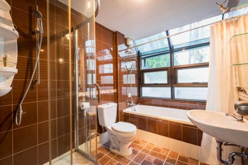 Ένα μπάνιο στο Sweet Honey Resort, Pranburi - Hua Hin