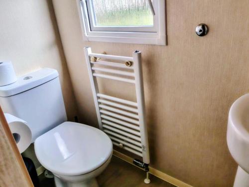 Koupelna v ubytování The Willow Caravan Holiday Home