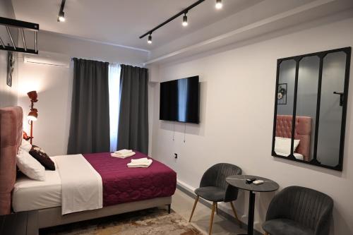 Aphrodite Suite Klathmonos by Zeus Suites