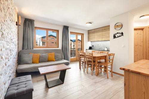 Le Rocher l Pied des pistes l By CosyHome