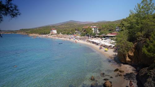 Gallery image of Beach Hotel Kapahi in Pefkari