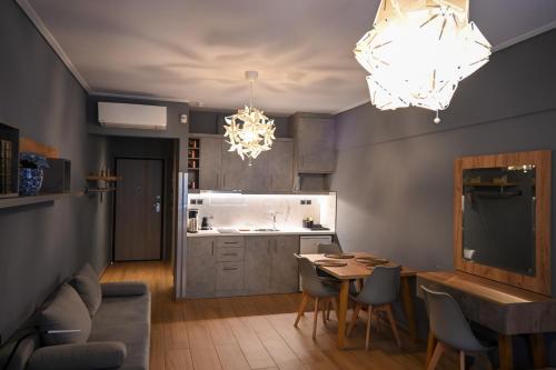 Monastiraki Athens Luxe Suite by Zeus Suites
