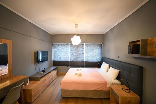 Monastiraki Athens Luxe Suite by Zeus Suites