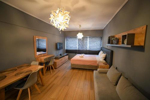 Monastiraki Athens Luxe Suite by Zeus Suites