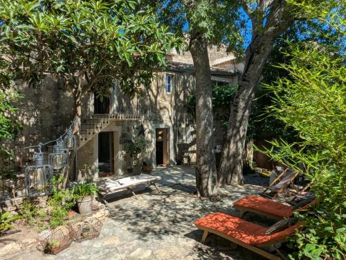 Κήπος έξω από το Maison Felisa