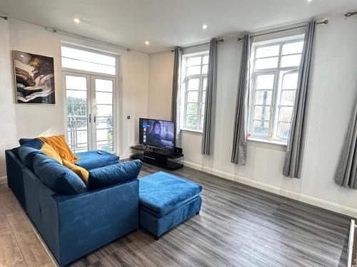 TV a/nebo společenská místnost v ubytování Nottingham City Centre 3 Bed Luxury Apartment