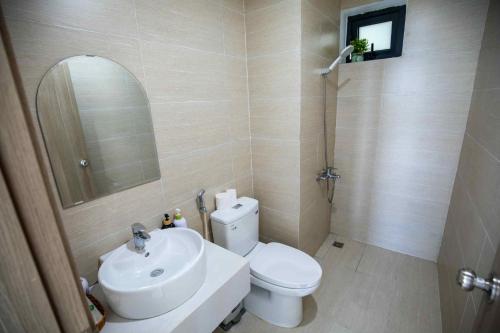 Salle de bains dans l'établissement Thương Apartment 2