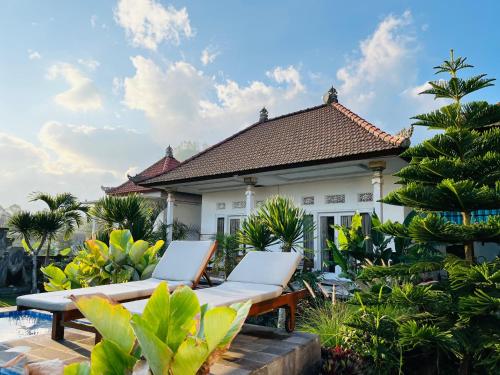 Taman di luar Dewangga Mountain View