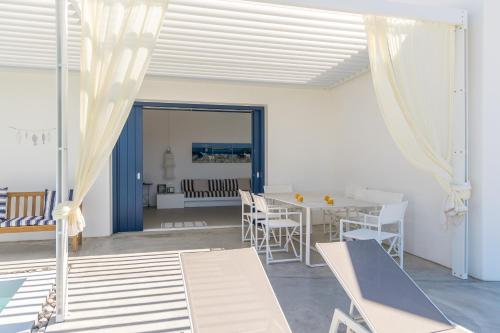 Fotografie z fotogalerie ubytování Villa Nabia By Milos Concierge v destinaci Adamas