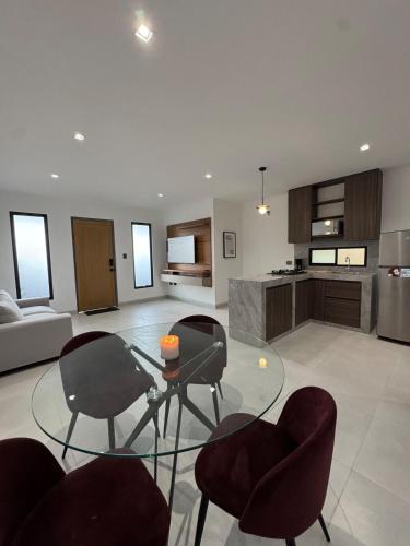 Kuchyň nebo kuchyňský kout v ubytování Modern apartment near to the international airport