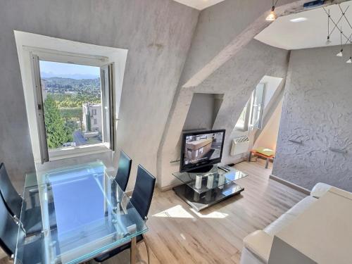 Wonderhost, vue magique sur les Pyrénées