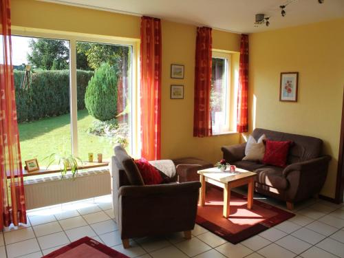 Posezení v ubytování Eifel Escape Cozy & Scenic