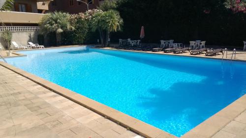 The swimming pool at or close to La Casa Di Claudia