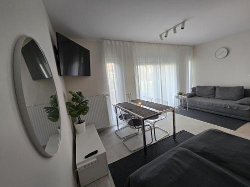 Uroczy apartament blisko plaży i latarni Niechorze